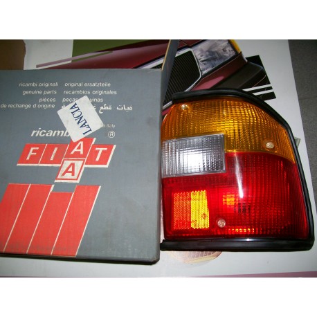 Lancia beta hpe stop posteriore 82409736